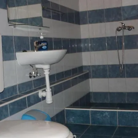 Mórafészek 3*