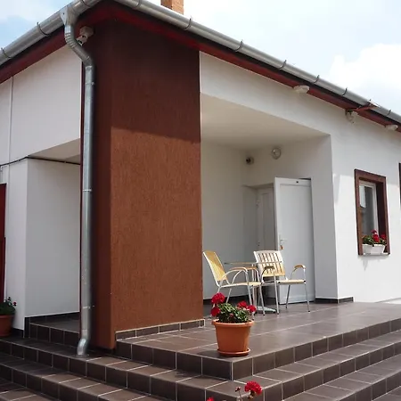 Pensionat Morafeszek Vendeghaz 3*